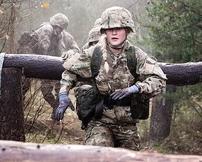 PRESSEMEDDELELSE: Forsvaret inspirerer kvinder til en karriere i uniform