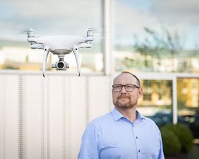 PRESSEMEDDELELSE – Droner får fast plads i servicevognen