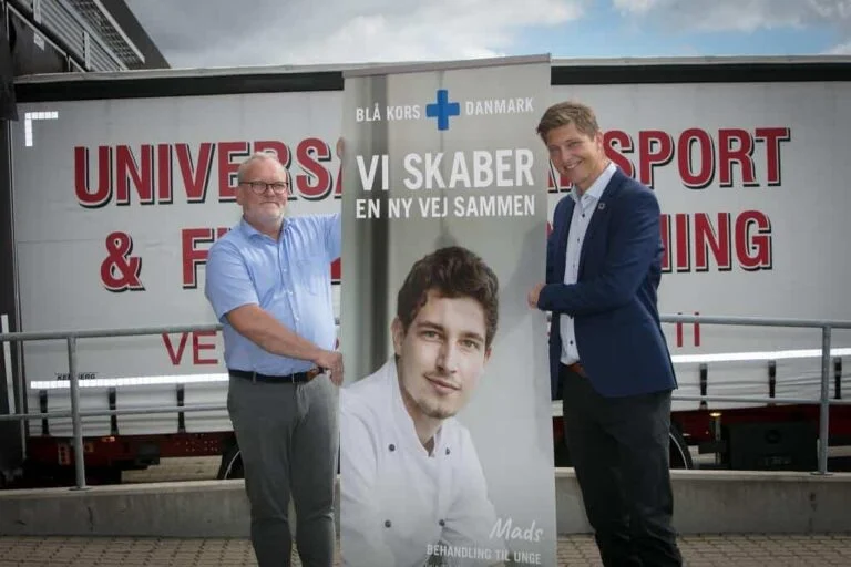 PRESSEMEDDELELSE: Blå Kors og Universal Flytteforretning samarbejder om at hjælpe udsatte i Danmark