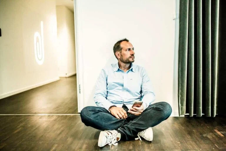 PRESSEMEDDELELSE: De små danske virksomheder har mistet en fjerdedel af omsætningen siden 11. marts