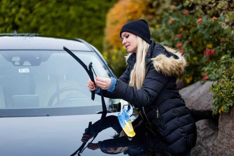 PRESSEMEDDELELSE – Frosten er hård ved bilen, så få her tre tips til bilpleje i kulden