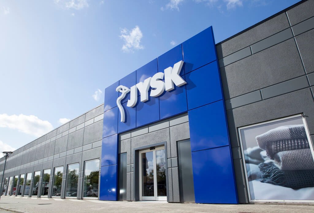PRESSEMEDDELELSE: JYSK leverer flot resultat efter begivenhedsrigt år PRESSEMEDDELELSE: JYSK leverer flot resultat efter begivenhedsrigt år