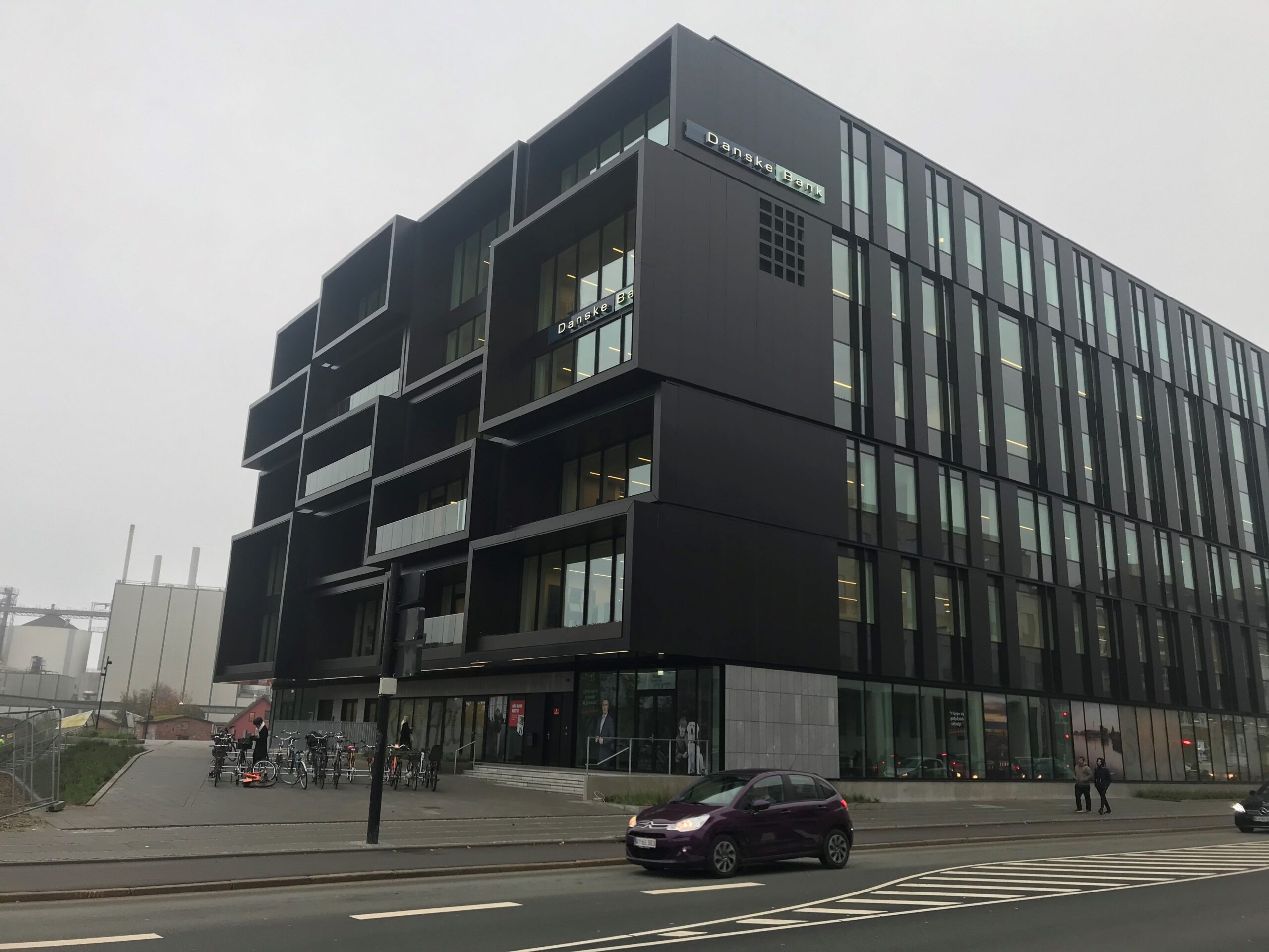 PRESSEMEDDELELSE: Se det nye Aarhus gennem 13 store facadevinduer PRESSEMEDDELELSE: Se det nye Aarhus gennem 13 store facadevinduer
