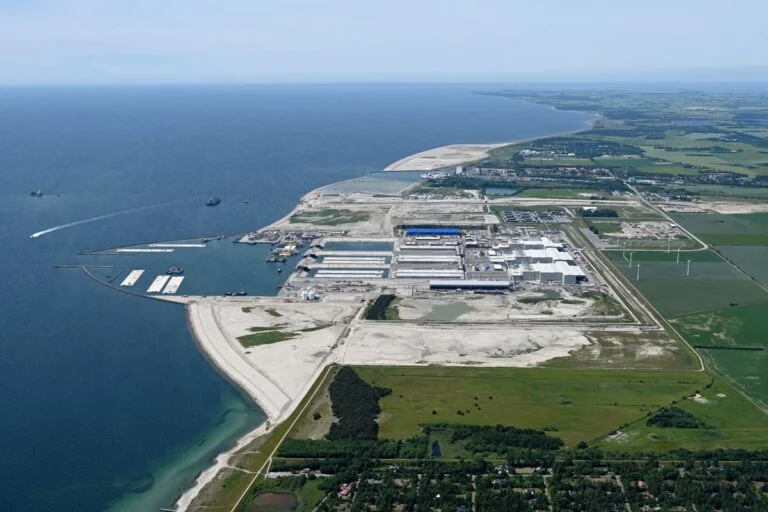 Femern Bælt-projektets tunnelfabrik ved Rødbyhavn. Foto: Sund & Bælt